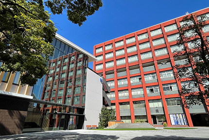 2号館・前庭・Science Center