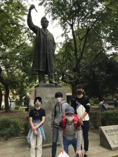 この銅像、初めて見ましたか?